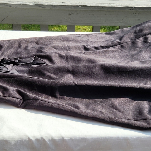 Black evening gown size 8 - Picture 13 of 16